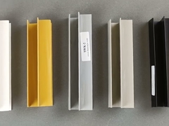 PVC-Verbindungsstück für Eckleisten von Lamellenwänden