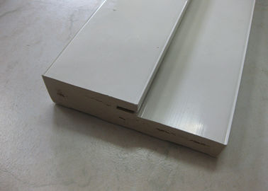 Weiß aufbereitetes festes wasserdichtes Schaum-Formteil Tür-und Fenster-Rahmen PVCs