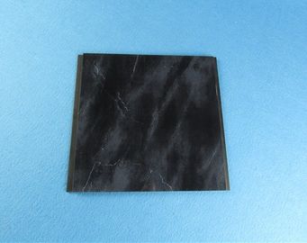 Ein guter Preis. Hitze, die PVC-Wände heiße stempelnde PVC-Schwarz-Wand-Fliesen stempelt Online