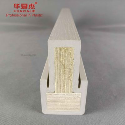 Ein guter Preis. Hochglanz-hohes Polymer PVC-Tür-Formteil für Lebenknall-Raum Online