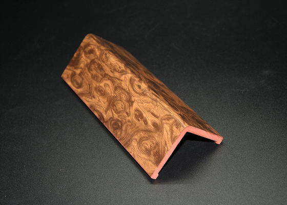 Ein guter Preis. Coloful verkratzten wasserdichte PVC-Verdrängungs-Profile/PVC-Profil für Innen Online