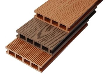 Ein guter Preis. Starke Verbundplatte-Bretter der Höhlen-WPC/Holzfußboden Decking Online