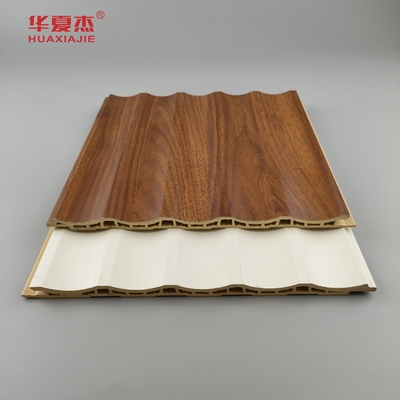 Lamierte Wpc-Wandplatte Fluted Pvc-Platte Weiße Holzgetreide Wpc-Platte Wohn- / Büro-Dekoration