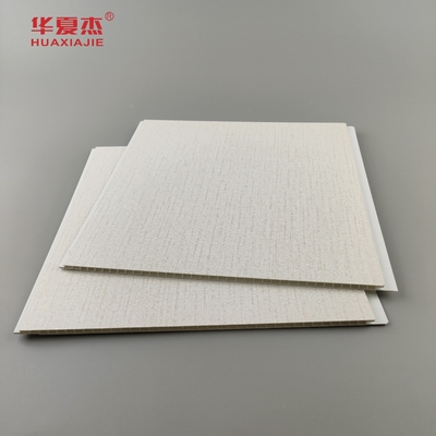 Fabrikverkäufe PVC-Wandplatten für Innenräume, Warmstempelholz, Holzkörner, PVC-Decken, feuchtigkeitsdichtes Baustoff