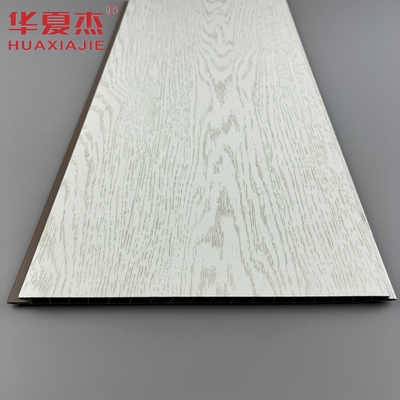 Bestseller Lackierte weiße PVC-Wandplatte simulierte Holzkorn-PVC-Deckplatte für Wohnung