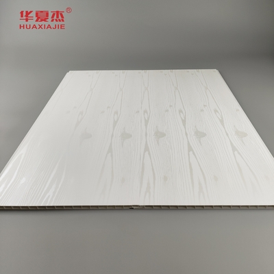 Einfache Installation von PVC-Deckenplatten mit individueller Länge und einfacher Installationsoption