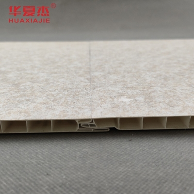 Weiße PVC-Deckenplatten in V-Groove-Kanten
