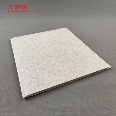 Weiße PVC-Deckenplatten in V-Groove-Kanten