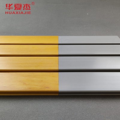 300 mm x 17 mm PVC-Slatwall-Panels mit individueller Länge und hervorragender Stoßfestigkeit