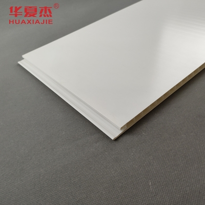 Feuchtigkeitsdichte weiße PVC-Wandplatten mit einer Breite von 250 mm