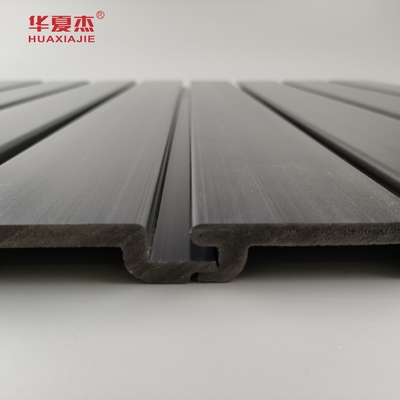 Schwarze hochglänzende PVC-Lamellenwände für den Innenbereich PVC-Garagenpaneel