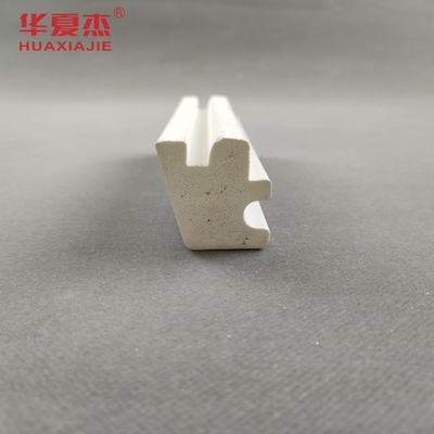 Wiederverwertbares PVC-Schnitt Profile PVC-Formen weißes PVC-Fensterbrett
