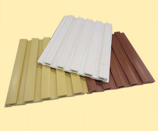 Ein guter Preis. Hölzerne zusammengesetzte Wpc-Wand-Plastikumhüllung vier Nuten Mouldproof Online