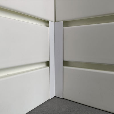 Huaxiajie Slatwall PVC-Einsatz für Hausmauer-Dekoration