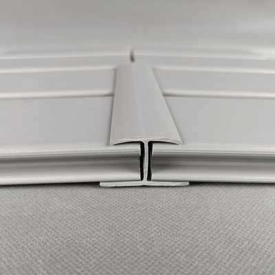 Ein guter Preis. Ultralight tragbares flexibles Grey Slatwall Panels For Showroom Online