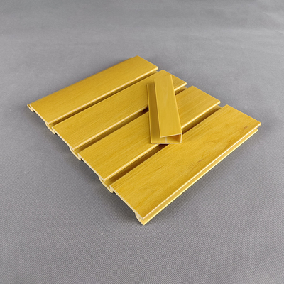 Zusammengesetztes falsches Slatwall-Anzeigen-Plastikregal für Anzeigen-Wand