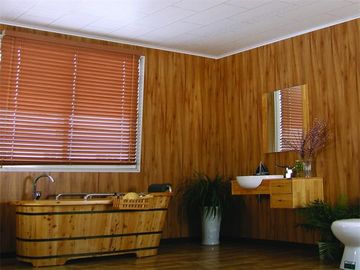 Ein guter Preis. Hölzerne lamellierte dekorative Deckenverkleidungen, recyclebare PVC-Wandverkleidung 250*8mm Online