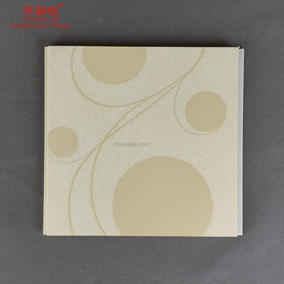 Ein guter Preis. Korrosionsbeständige moderne PVC-Wandpaneele für die Wanddekoration Online