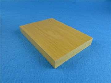 Ein guter Preis. Antiseptische Ineinander greifenhölzerne Plastikbodenfliesen WPC-Decking-WPC für Garage Online