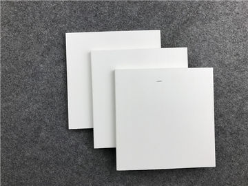 Ein guter Preis. Weiße WPC-Wand-Umhüllung/hölzerne zusammengesetzte Wand-Plastikplanken Online