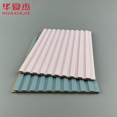 Ein guter Preis. Warm verkaufte wpc Außenwandplatten laminate farbenfrohe geflügelte wpc-Platten für Büro-Hoteldekoration Online
