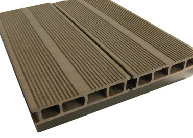 Ein guter Preis. Walnuss-Farbe-WPC zusammengesetzter Decking/recyclebare Gehweg-Plattform für Garten Online
