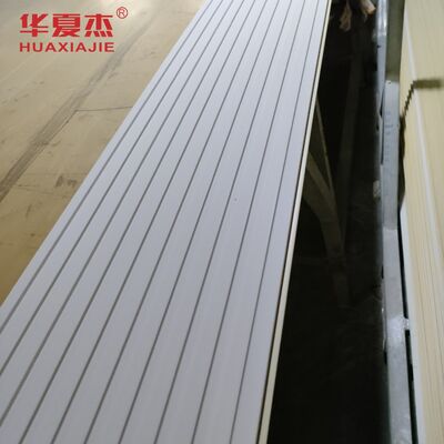 Ein guter Preis. Umweltfreundliches wasserdichtes WPC-Wandpaneel aus PVC für Wanddekoration im Innenbereich und Feuchtigkeitsbeständigkeit Online