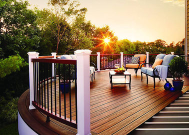 Ein guter Preis. Bodenbelag im Freien starker WPC zusammengesetzter Decking-Licht Decking-Boden Online