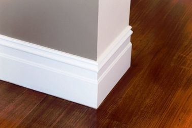 Ein guter Preis. Hölzernes Blick-Schaum PVC-Ordnungs-Brett, Vinylkabinett-Fussleiste Online