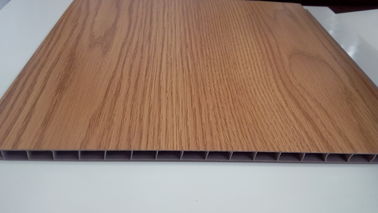 Ein guter Preis. Lamellenförmig angeordnete falsche Plastikwände UPvc mit hölzernem Korn Online